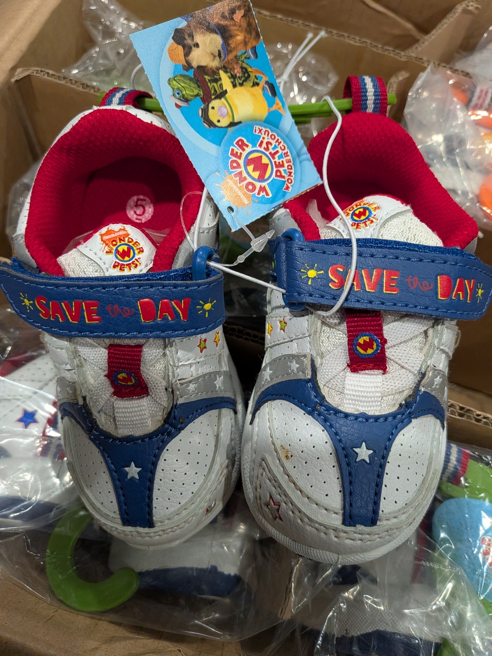 Wonder Pets 'Save the Day' Toddler/Kids Sneakers in White & Blue